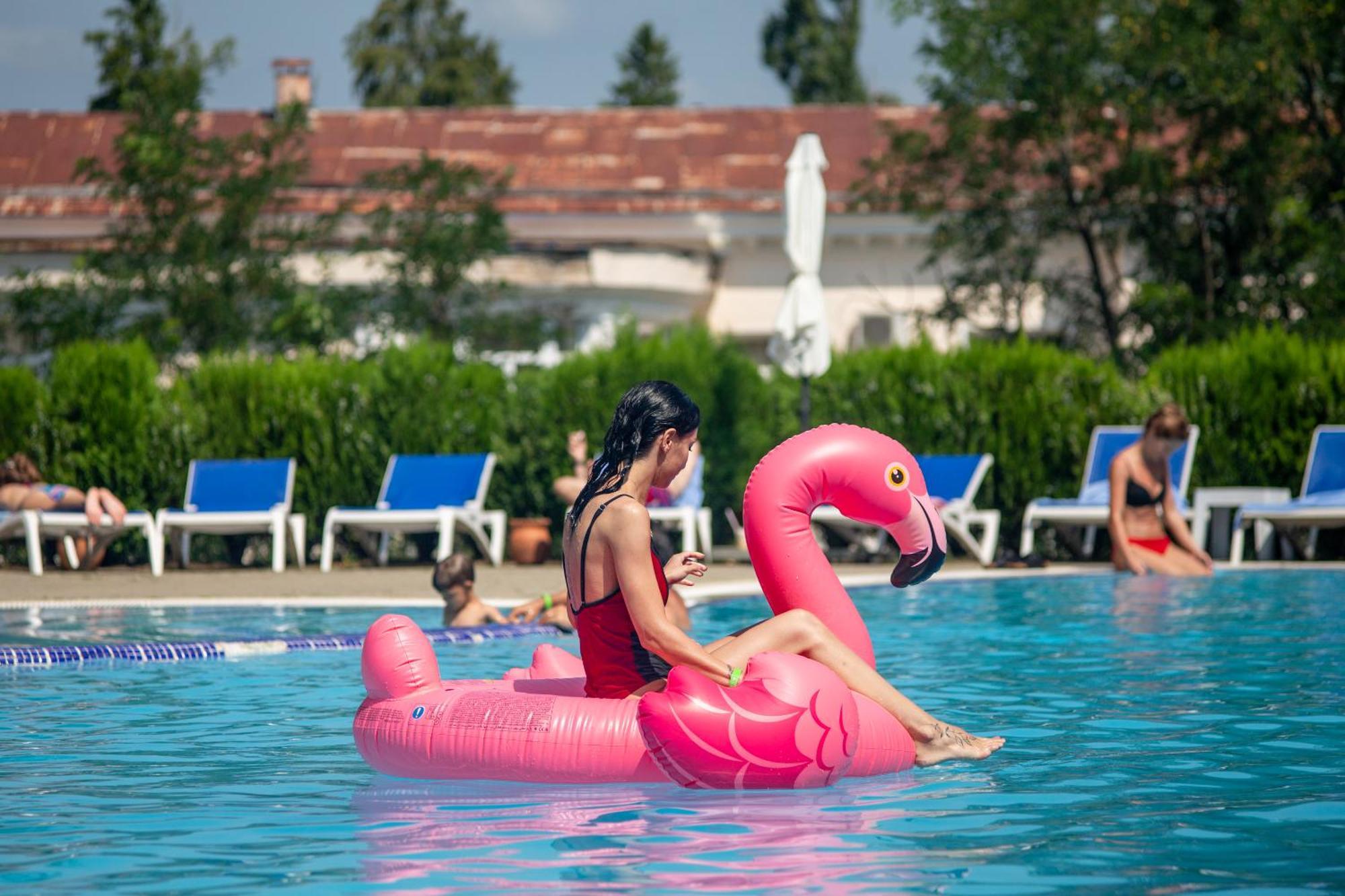 Legends Tskaltubo Spa Resort Bagian luar foto