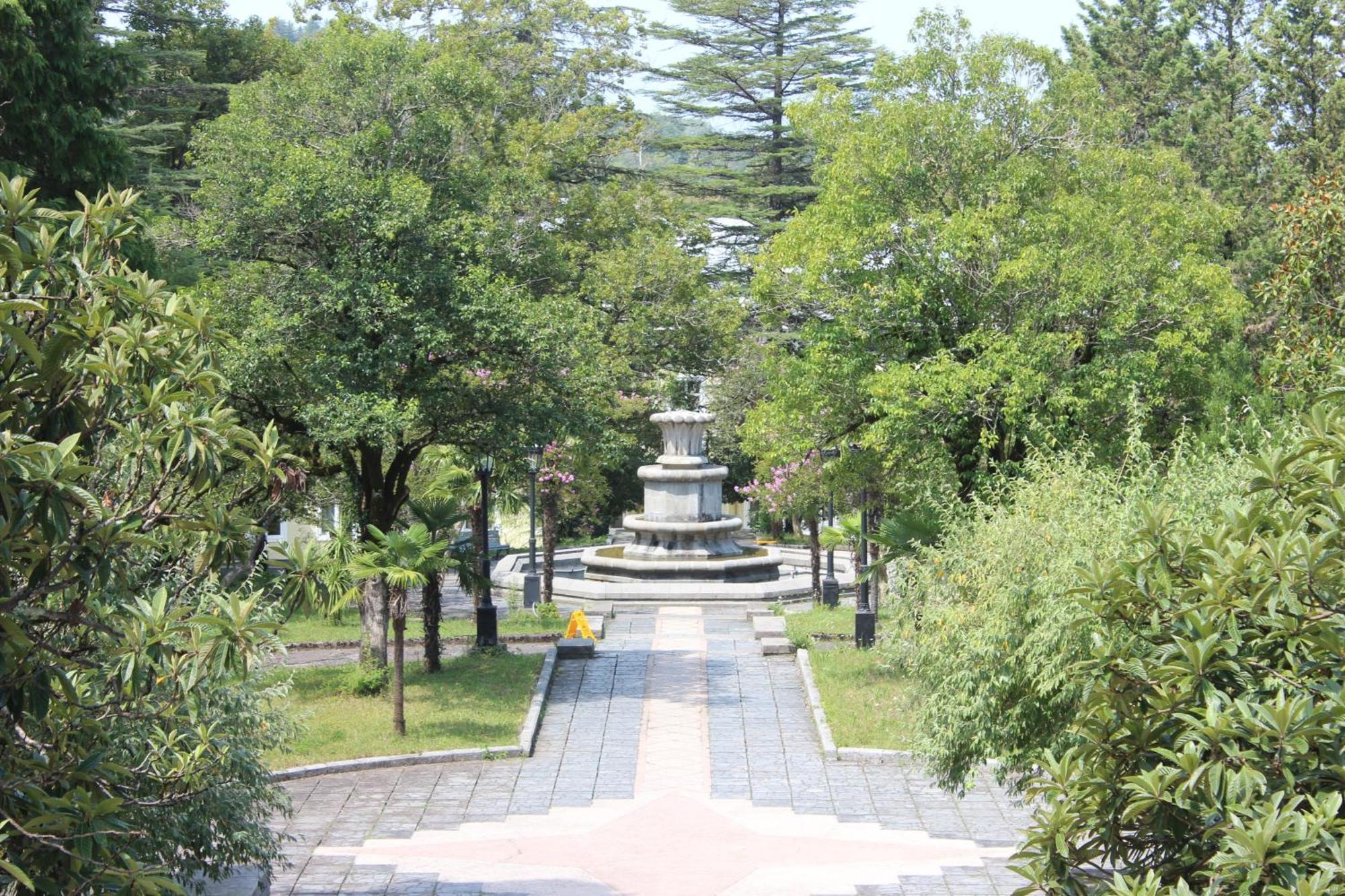 Legends Tskaltubo Spa Resort Bagian luar foto