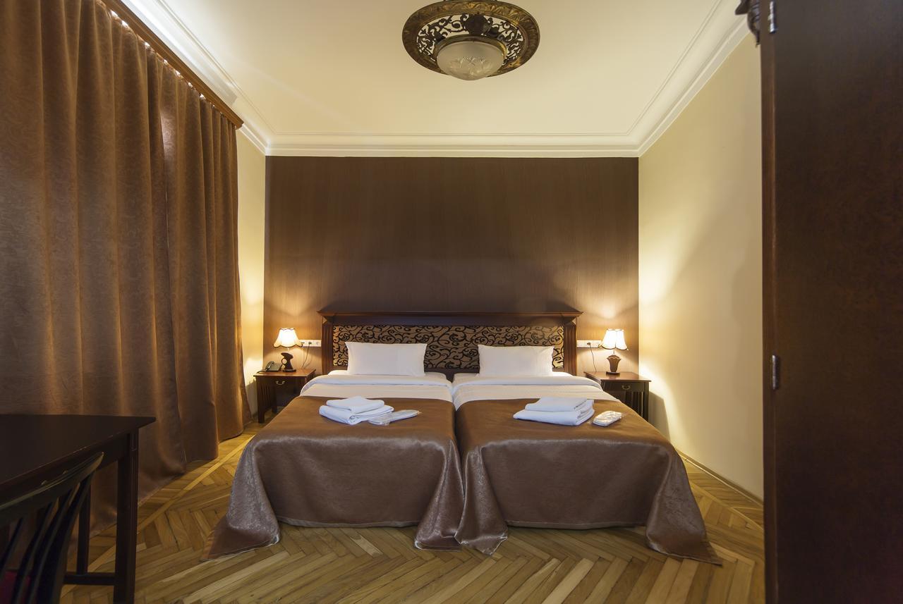 Legends Tskaltubo Spa Resort Bagian luar foto