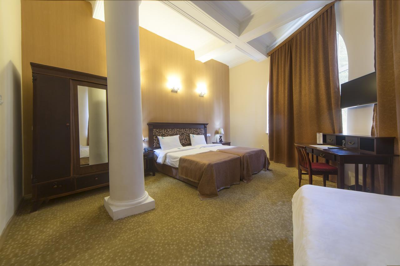 Legends Tskaltubo Spa Resort Bagian luar foto