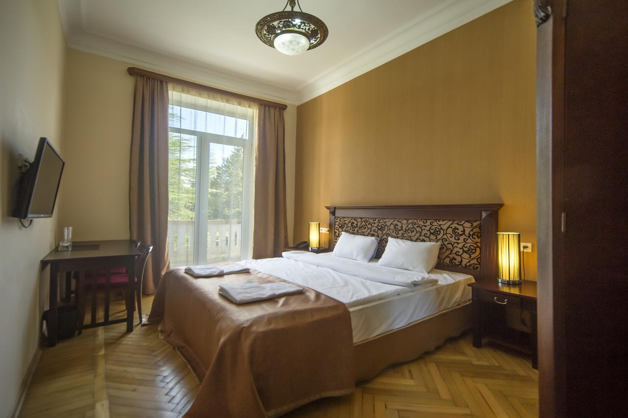 Legends Tskaltubo Spa Resort Bagian luar foto